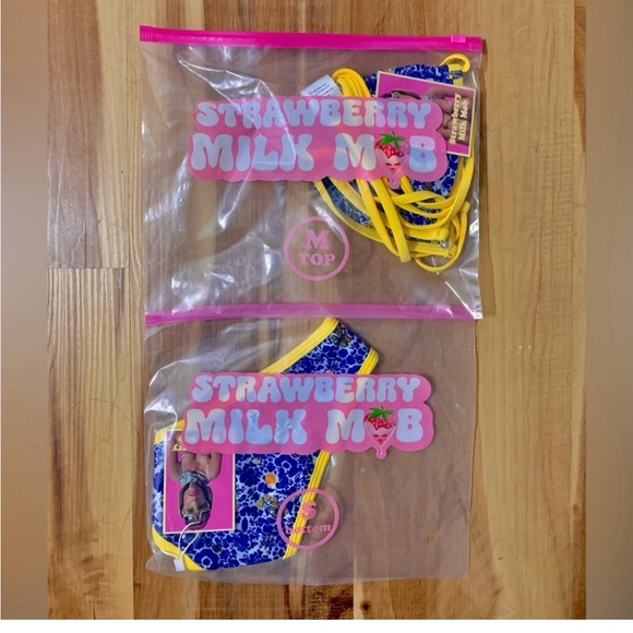 NEW STRAWBERRY MILK MOB WOMEN'S OPHELIA BIKINI - SIZE MEDIUM TOP & SMALL BOTTOM - Picture 1 of 4